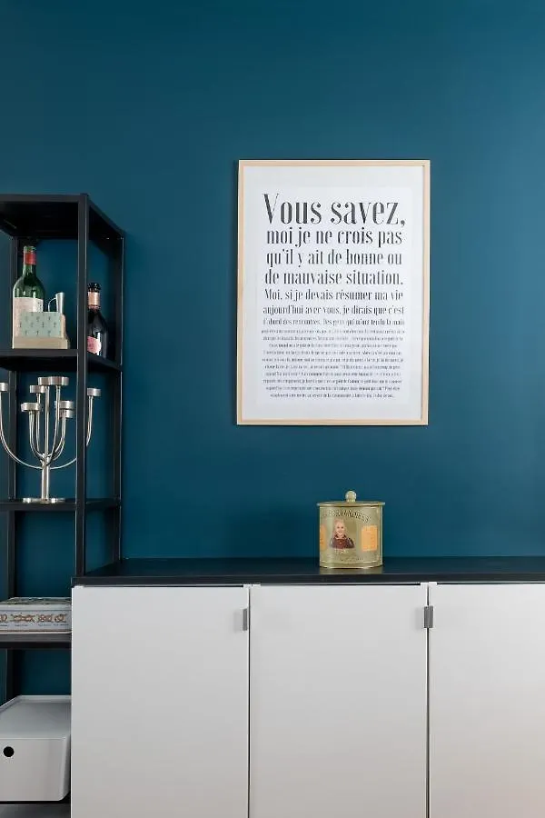 Veeve - Batignolles Blues Apartment Paris