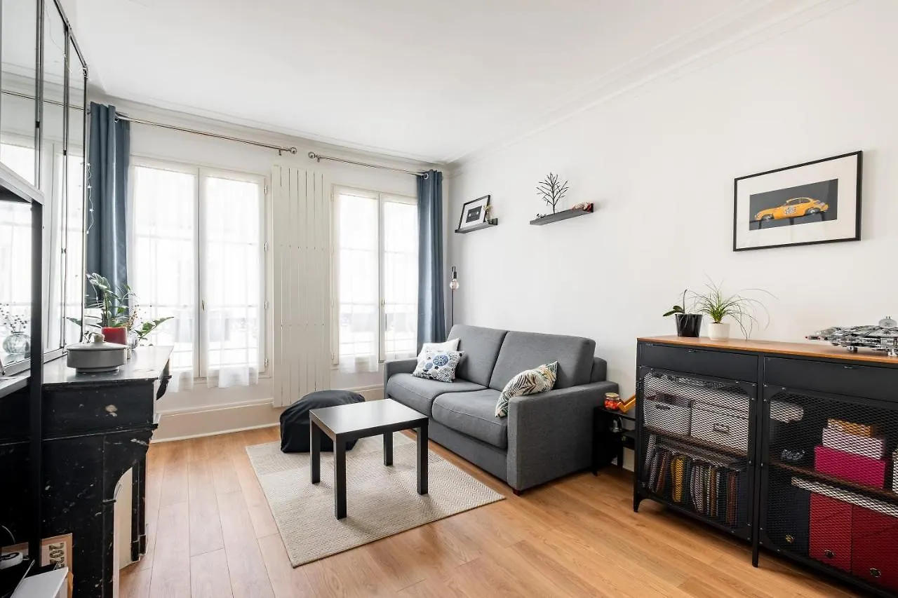 Veeve - Batignolles Blues Apartment Paris